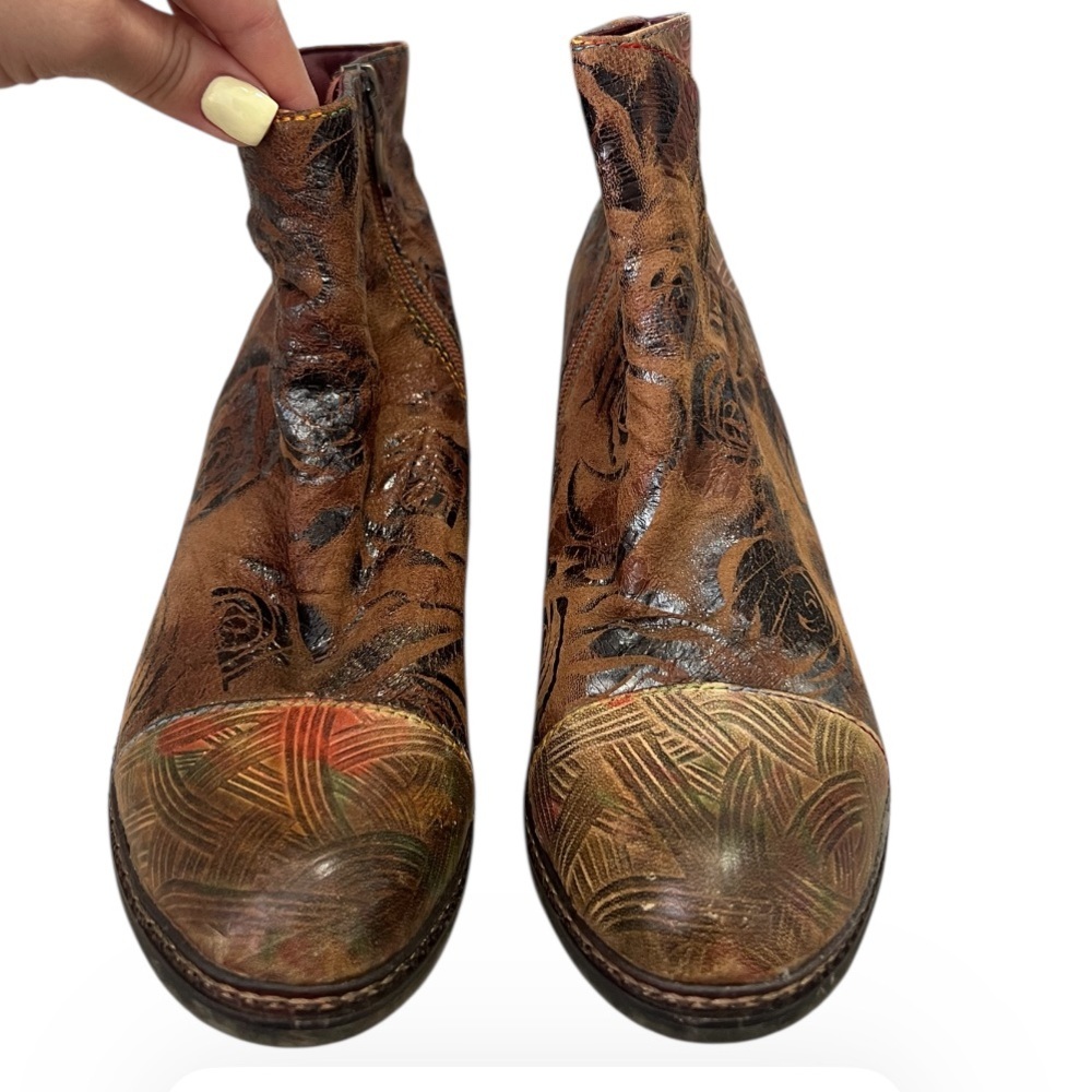 Spring Step Waterlily Leather Ankle Boots
Floral Brown Chunky Heel Boho - Picture 3 of 11